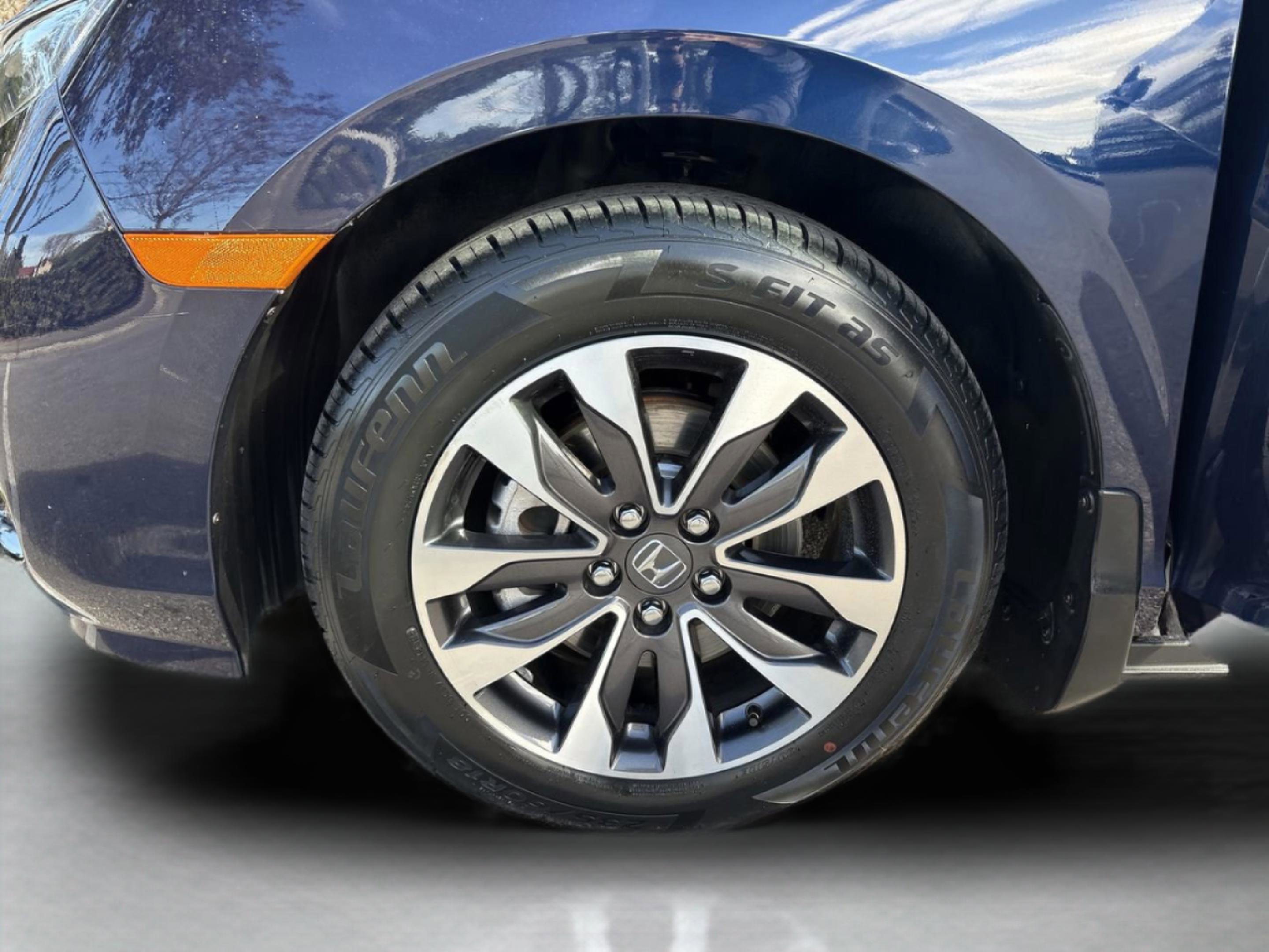 Certified 2024 Honda Odyssey EX-L image 34