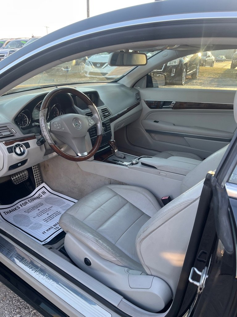 Used 2011 Mercedes-Benz E 550 Coupe image 10