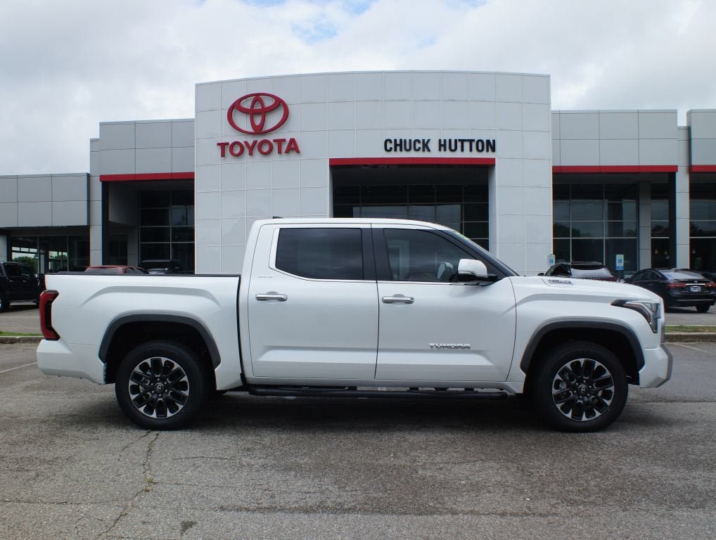 Used 2025 Toyota Tundra Limited AWD/4WD image 1