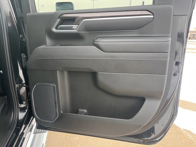 Used 2025 Chevrolet Silverado 3500 LTZ w/ Trail Boss Package image 46