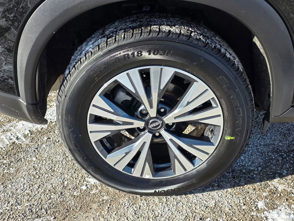 Used 2023 Nissan Rogue SV image 15