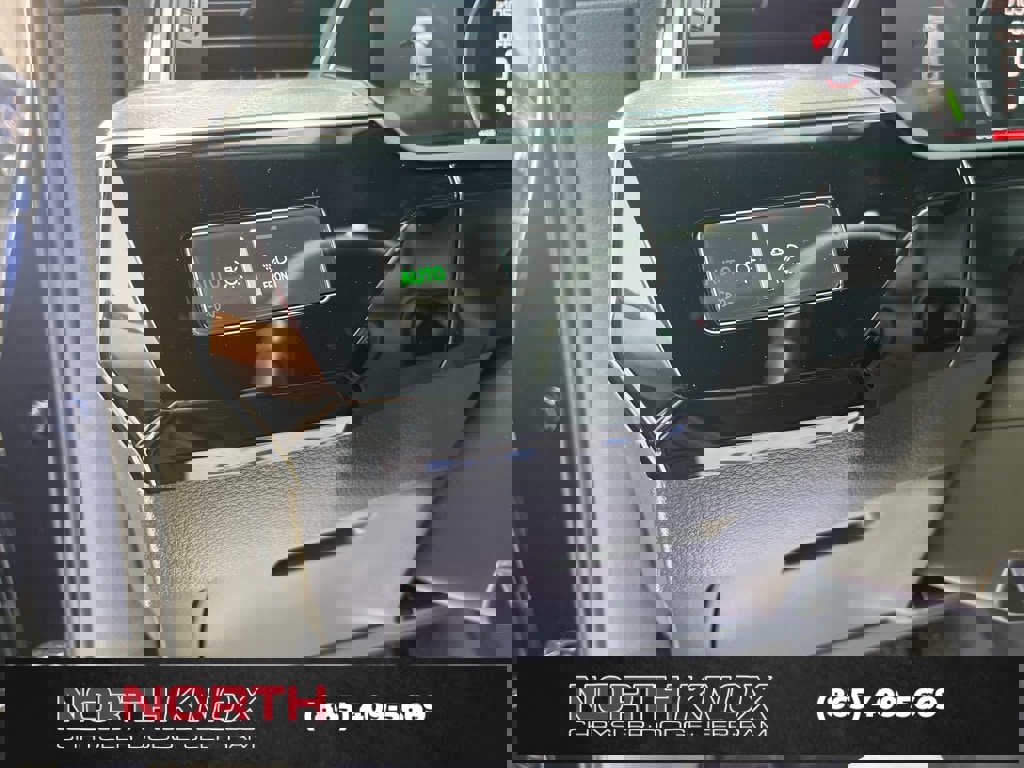 Used 2023 Audi e-tron Premium Plus w/ Premium Plus Package image 7