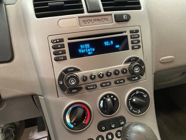 Used 2005 Chevrolet Equinox LT w/ Preferred Equipment Group AWD/4WD image 10