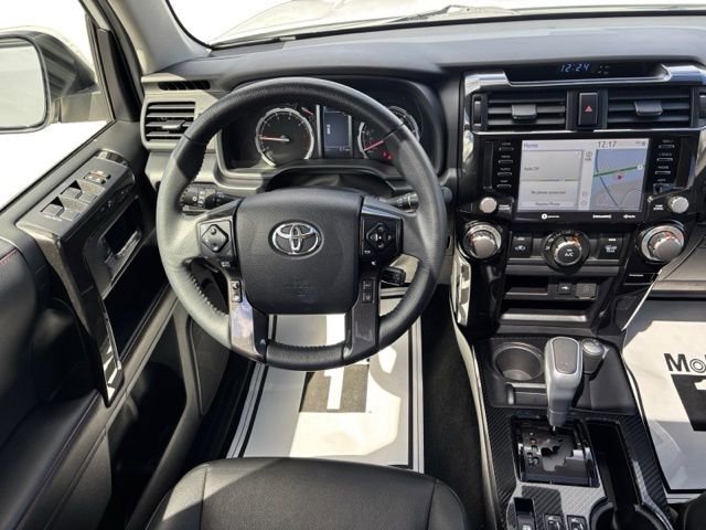 Used 2022 Toyota 4Runner TRD Off-Road Premium image 14