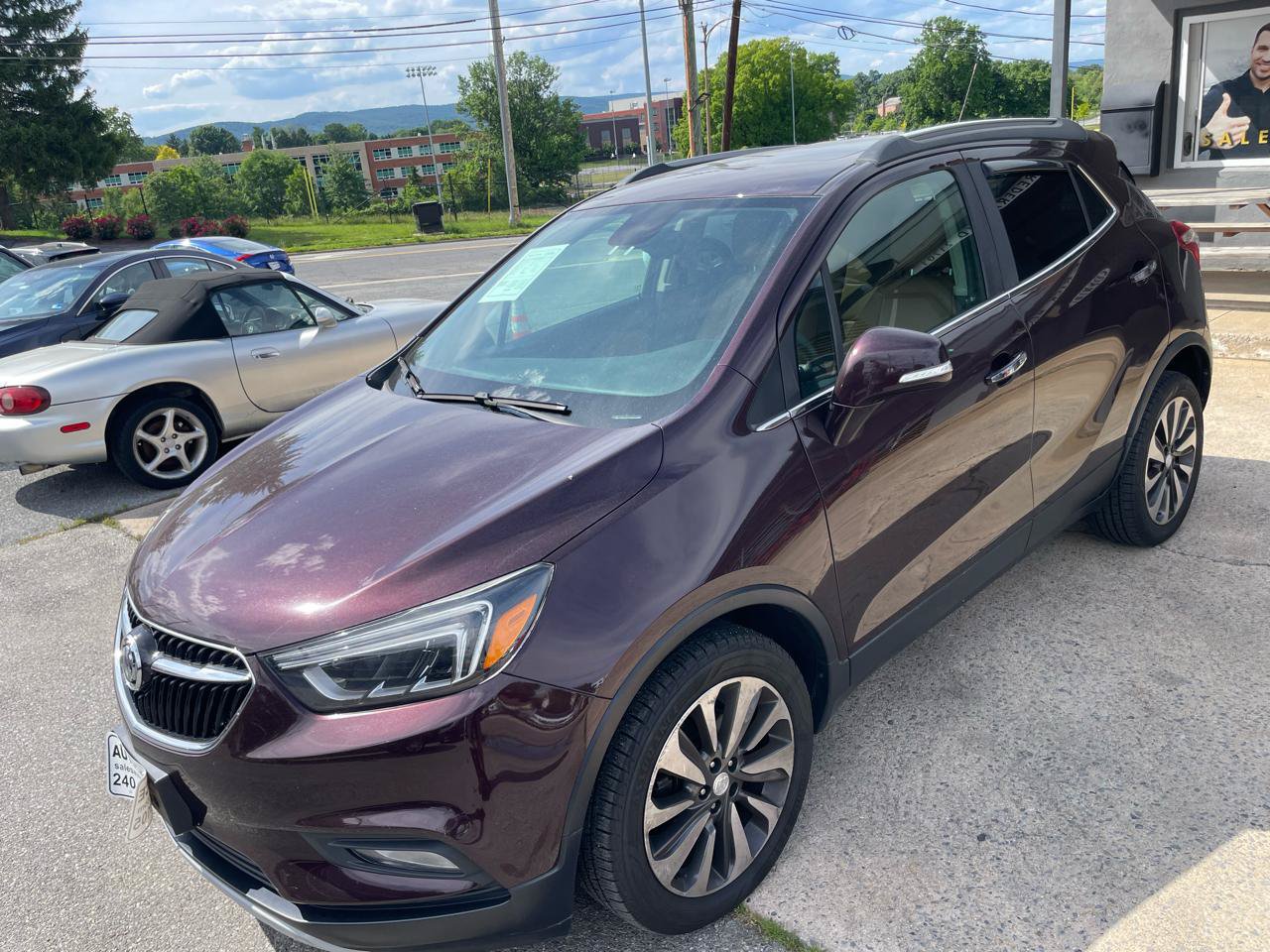 Used 2017 Buick Encore Essence FWD image 16