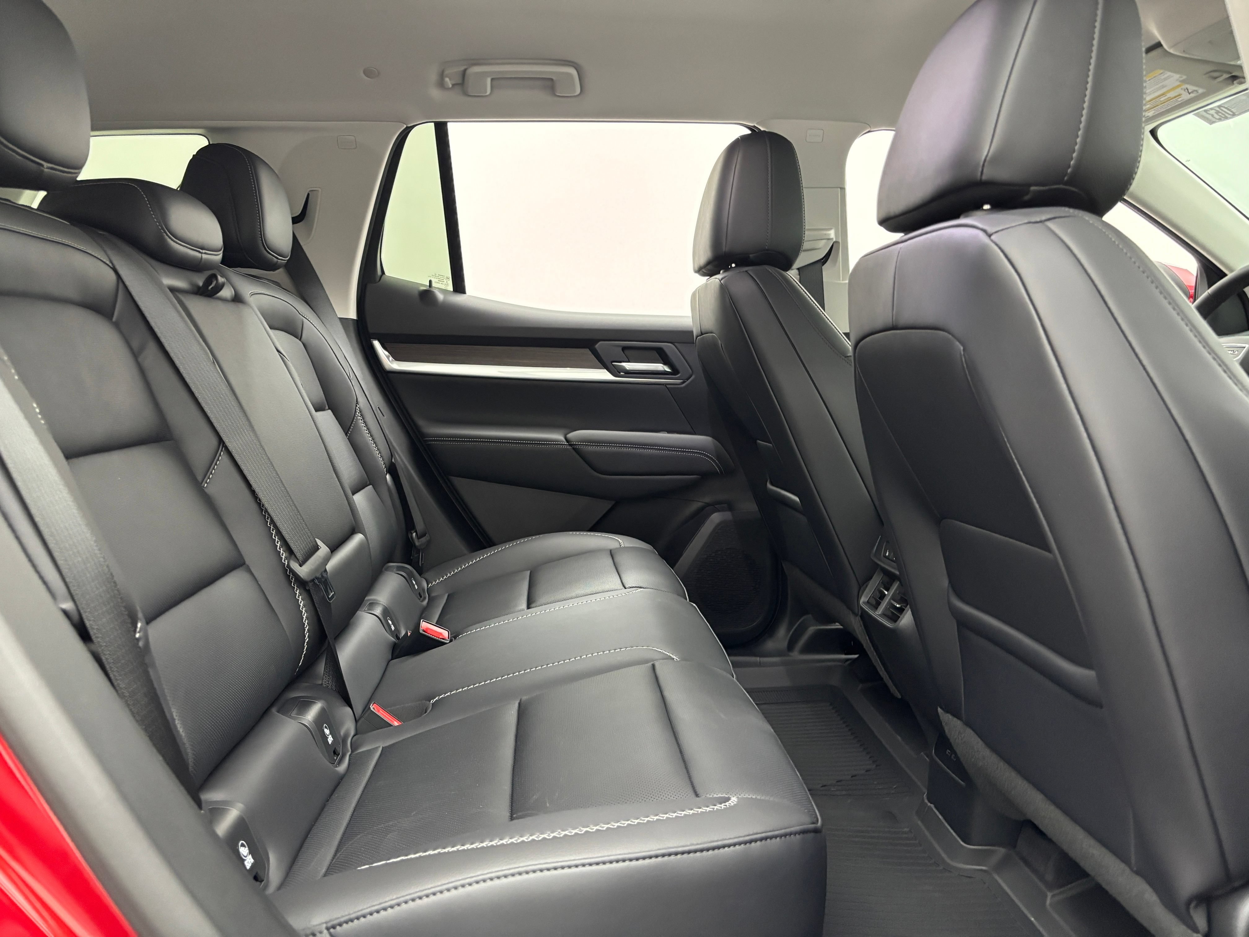 New 2027 GMC Terrain Denali w/ LPO, Floor Liner Package AWD/4WD image 37
