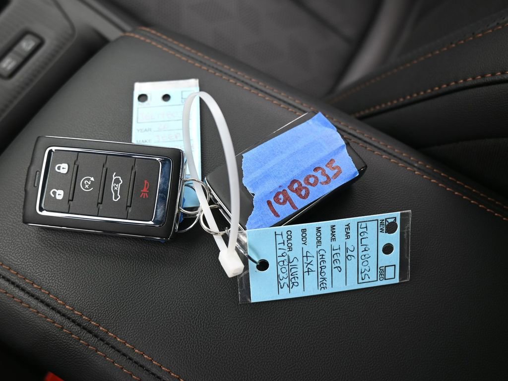 New 2026 Jeep Cherokee Overland image 21