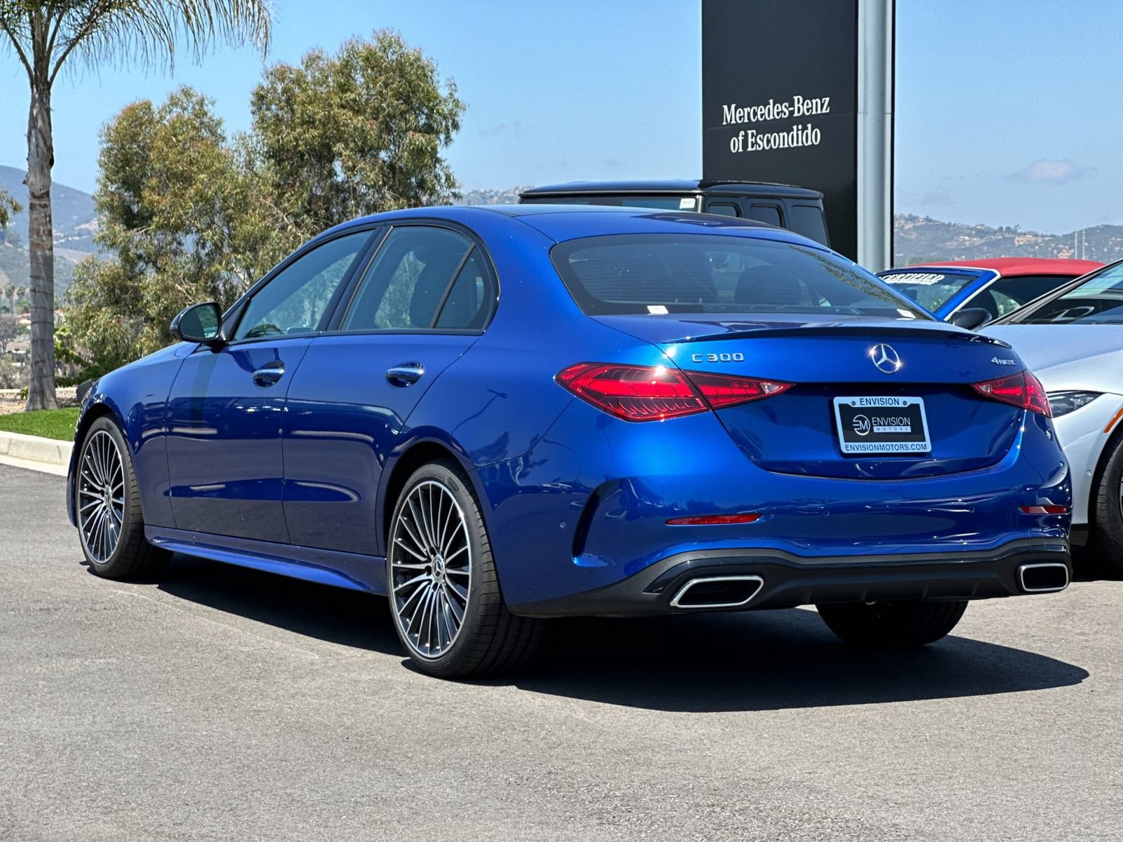 Used 2025 Mercedes-Benz C 300 4MATIC Sedan image 5
