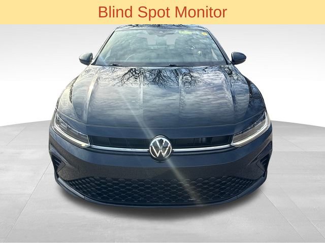 Used 2025 Volkswagen Jetta Sport image 4