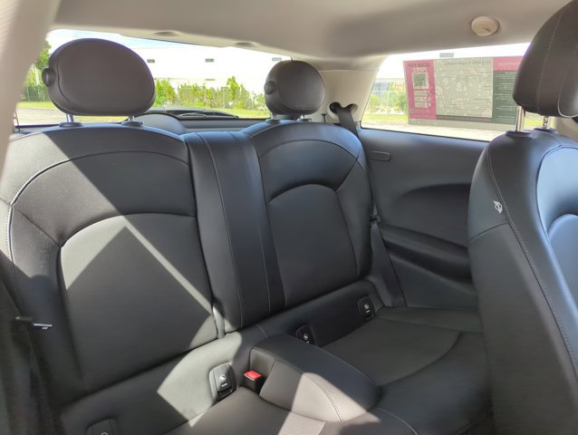 Used 2015 MINI Cooper 2-Door Hardtop image 21