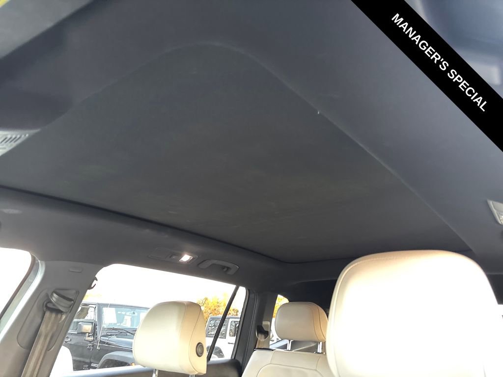 Used 2020 Volkswagen Tiguan SEL Premium R-Line image 11