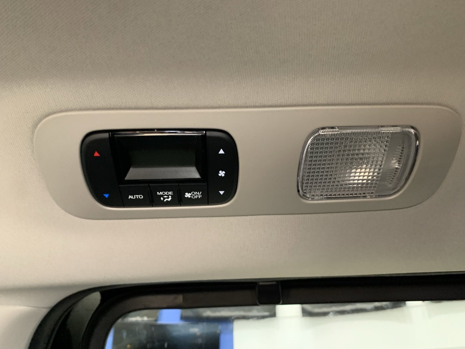 New 2026 Honda Odyssey Touring image 34