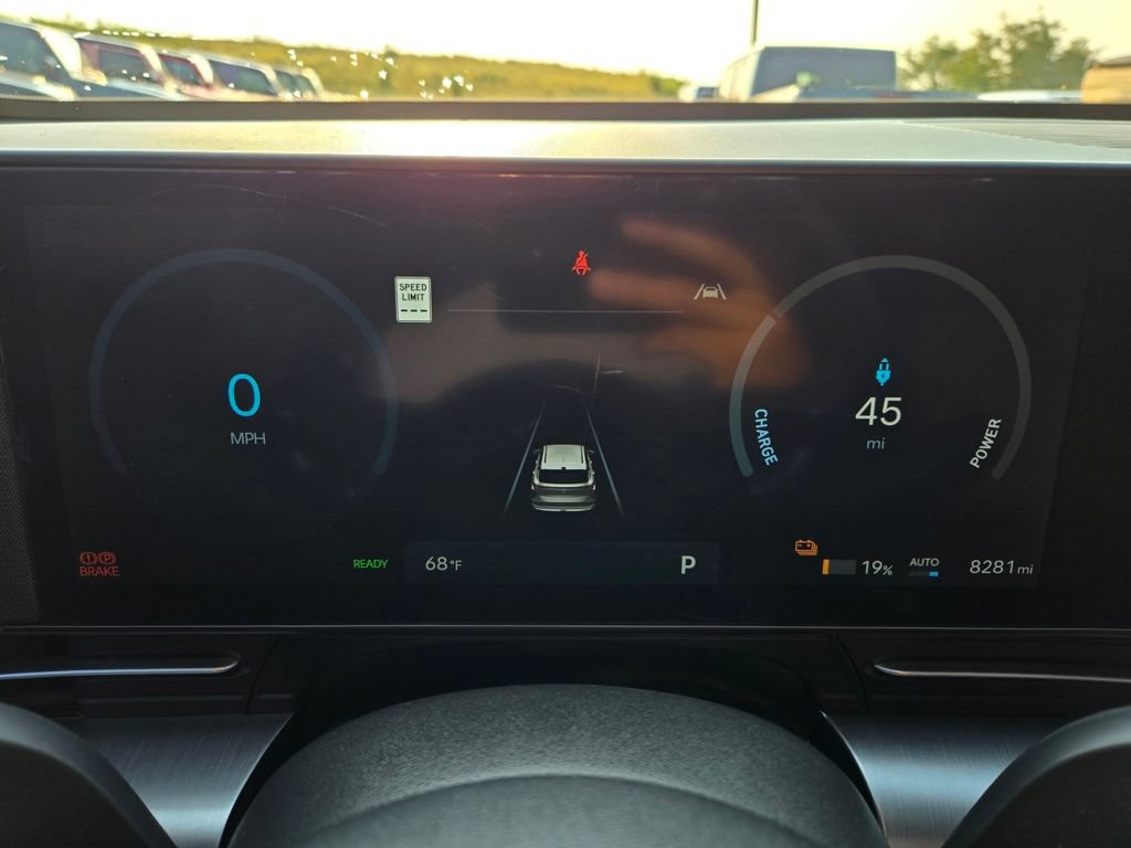 Used 2024 Hyundai Kona SE FWD image 19