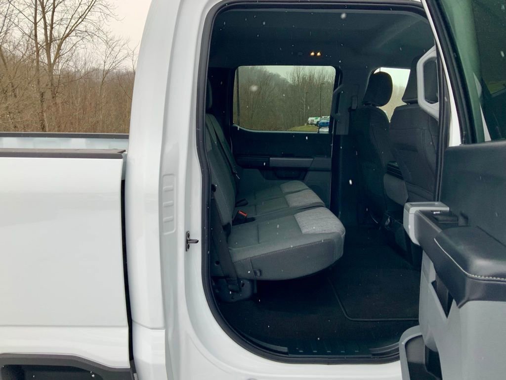 Used 2025 Ford F350 XLT image 25