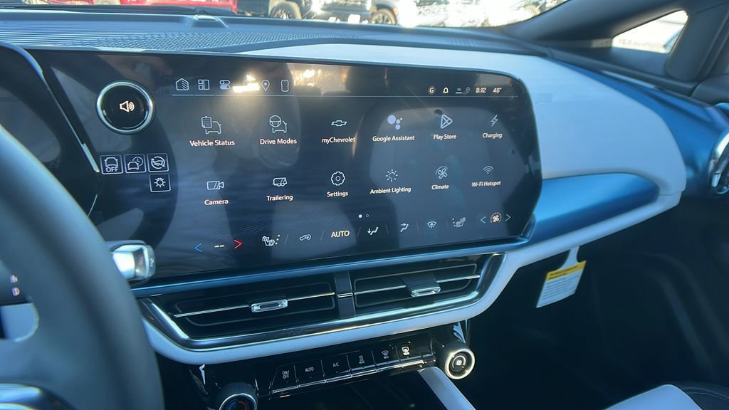 New 2026 Chevrolet Equinox EV LT image 21