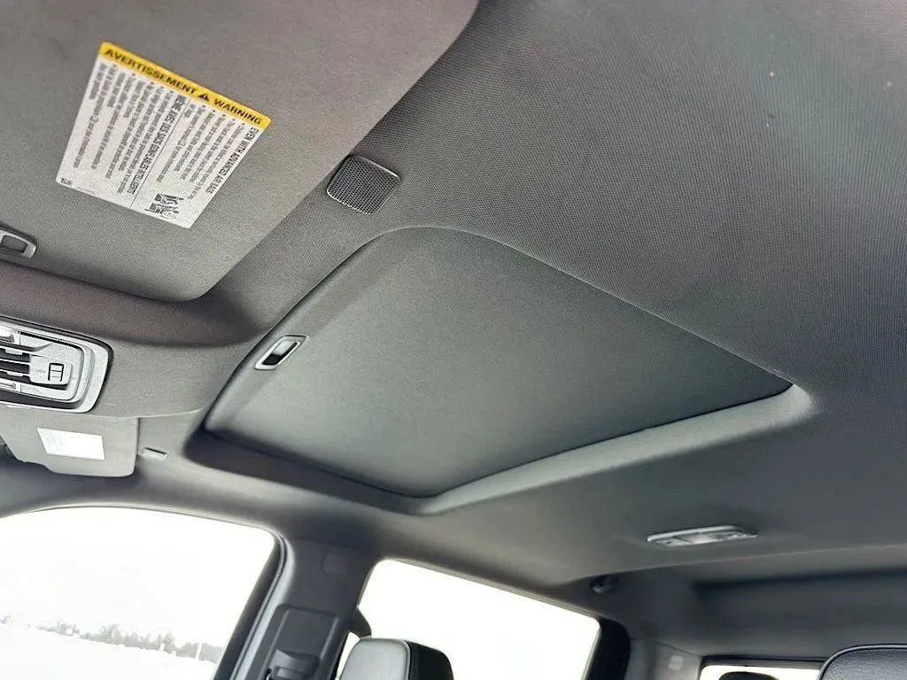 Used 2023 GMC Sierra 1500 Denali w/ Technology Package image 16