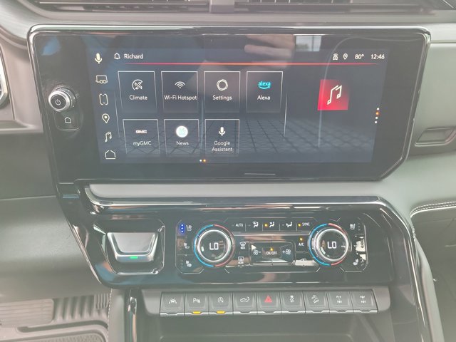 Used 2025 GMC Sierra 1500 AT4X image 18