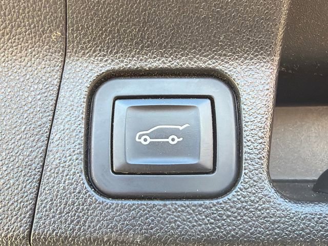 Used 2020 GMC Acadia Denali w/ LPO, Floor Liner Package image 19