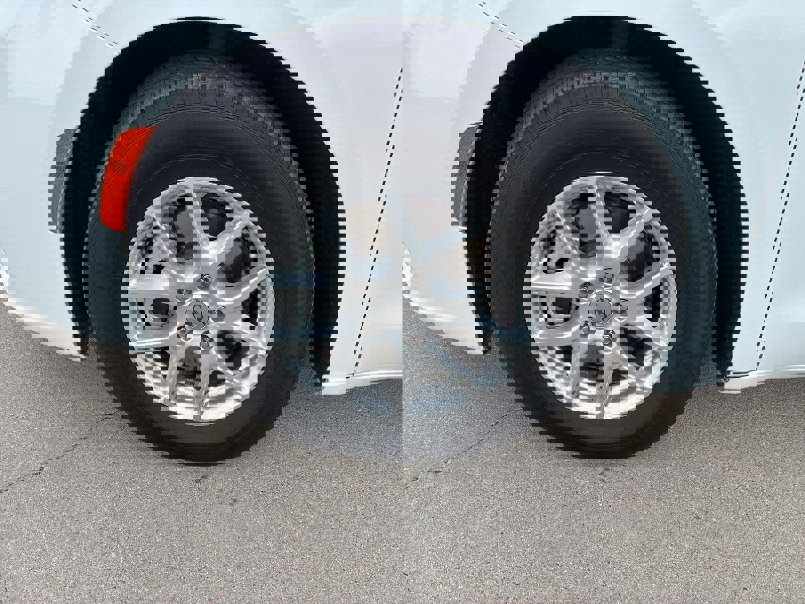 Used 2022 Chrysler Pacifica Touring-L image 13