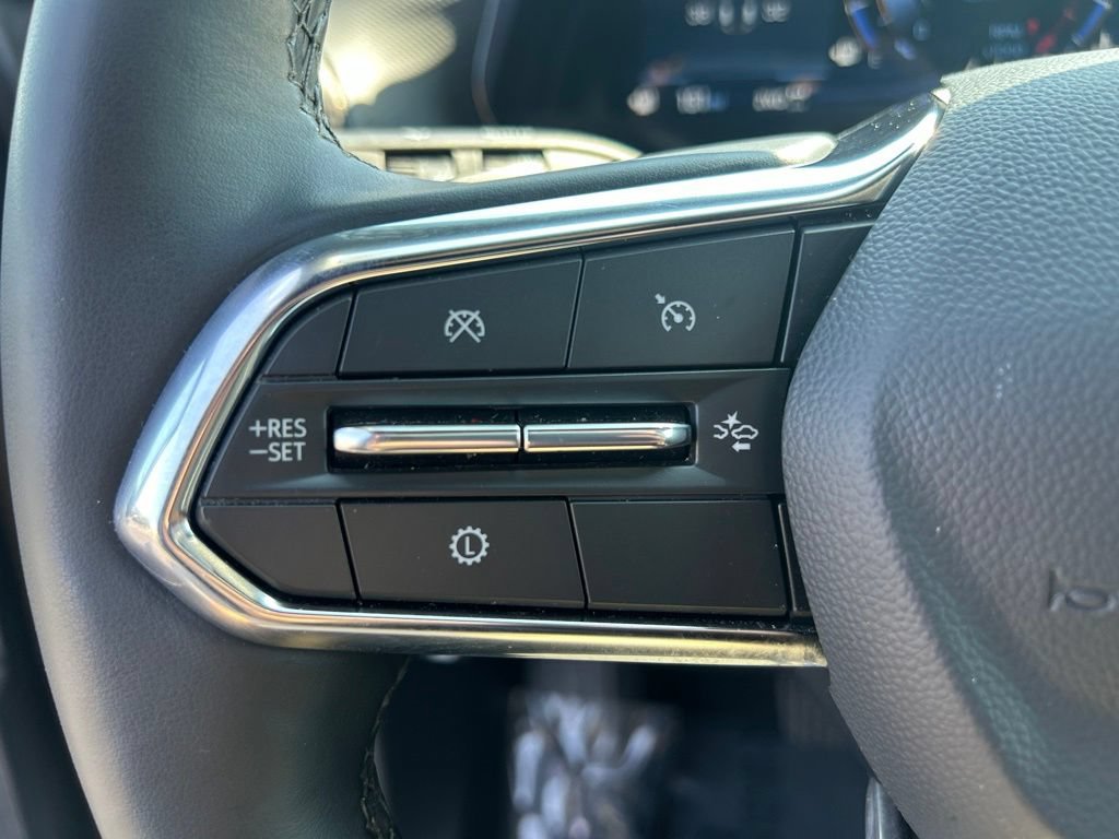 Used 2026 Chevrolet Equinox LT AWD/4WD image 22