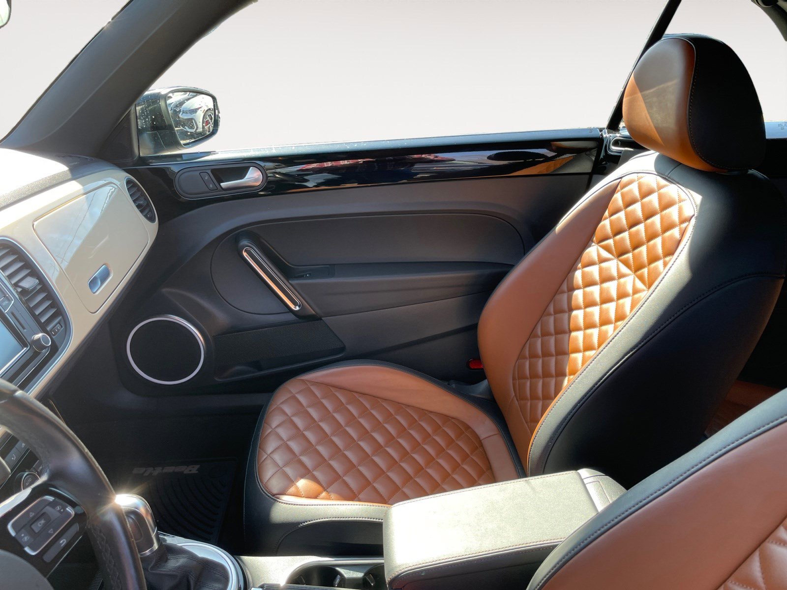 Used 2019 Volkswagen Beetle 2.0T Final Edition SEL FWD image 7