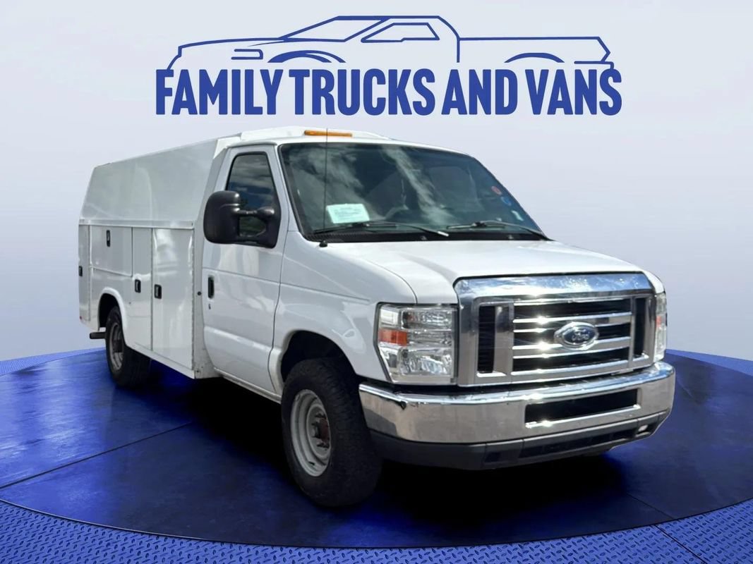 Used 2019 Ford E-350 and Econoline 350 Super Duty w/ Power Windows & Locks Group RWD image 8