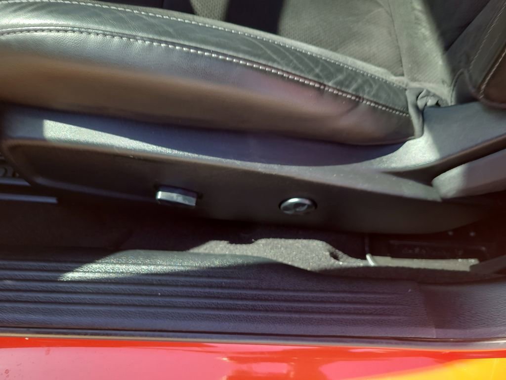 Used 2020 Dodge Challenger R/T w/ Plus Package image 13