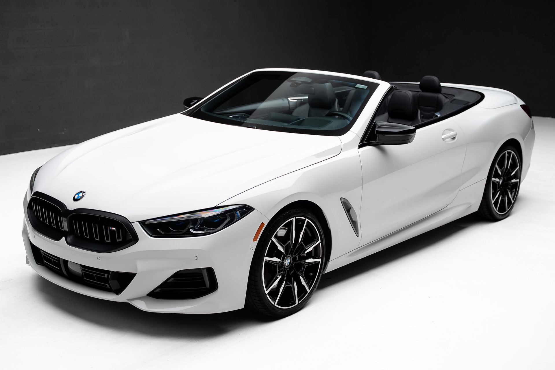Used 2023 BMW M850i xDrive Convertible AWD/4WD image 7