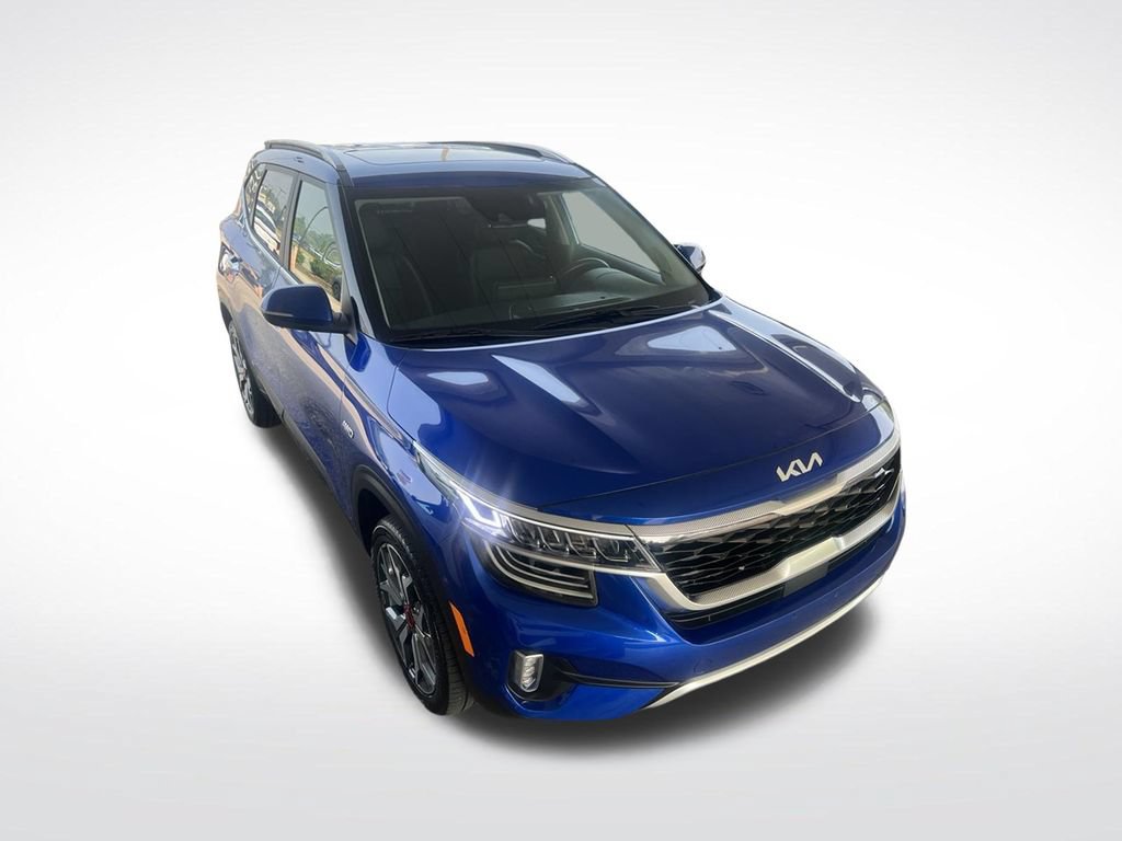 Certified 2023 Kia Seltos SX w/ SX Sunroof Package AWD/4WD image 41