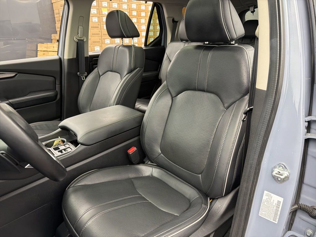 Used 2025 Honda Pilot Elite image 23