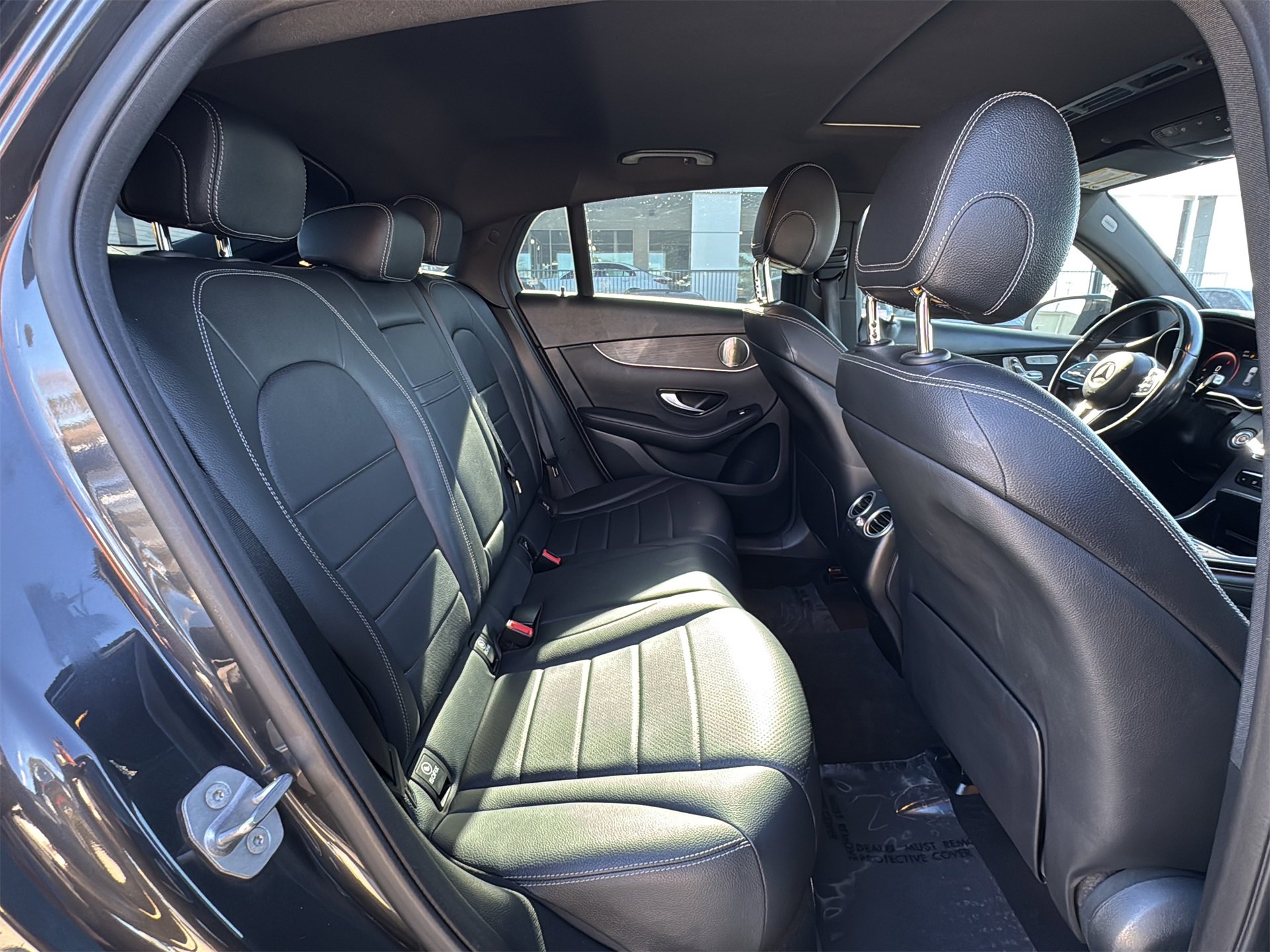 Used 2021 Mercedes-Benz GLC 300 4MATIC Coupe image 23