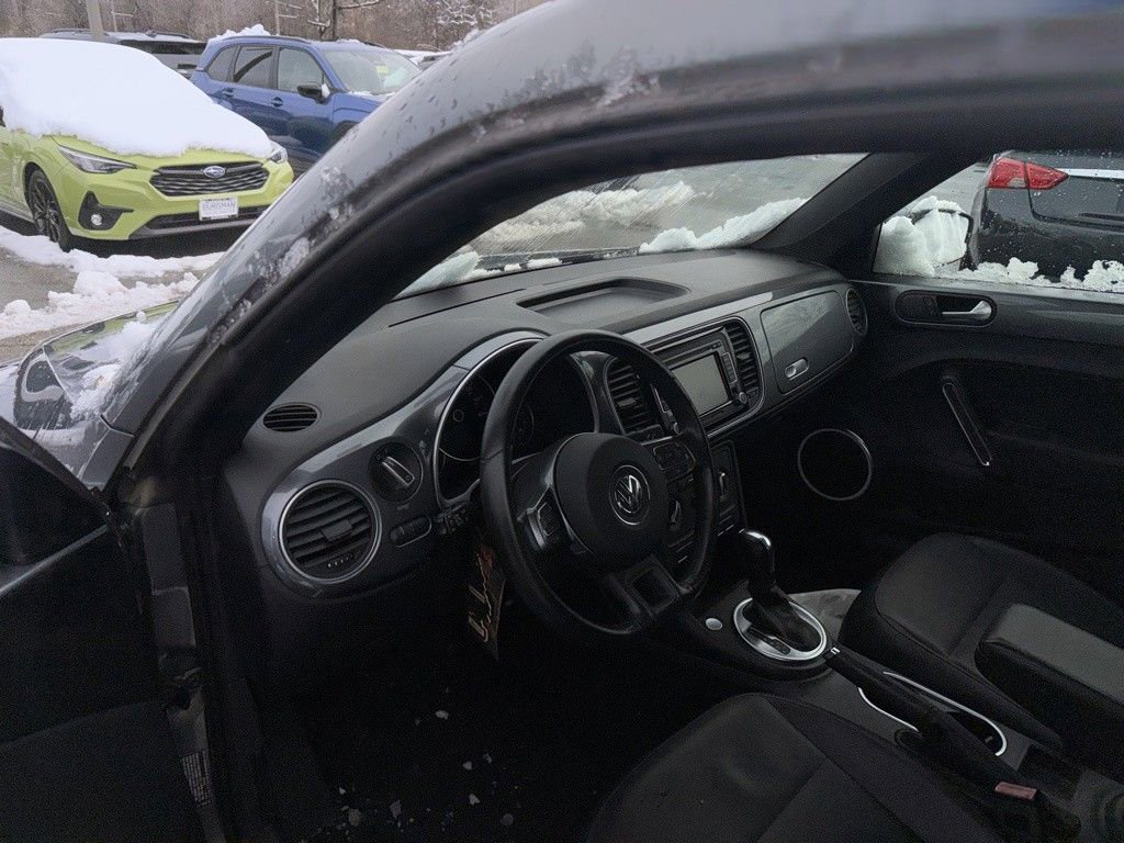 Used 2012 Volkswagen Beetle 2.5 image 7