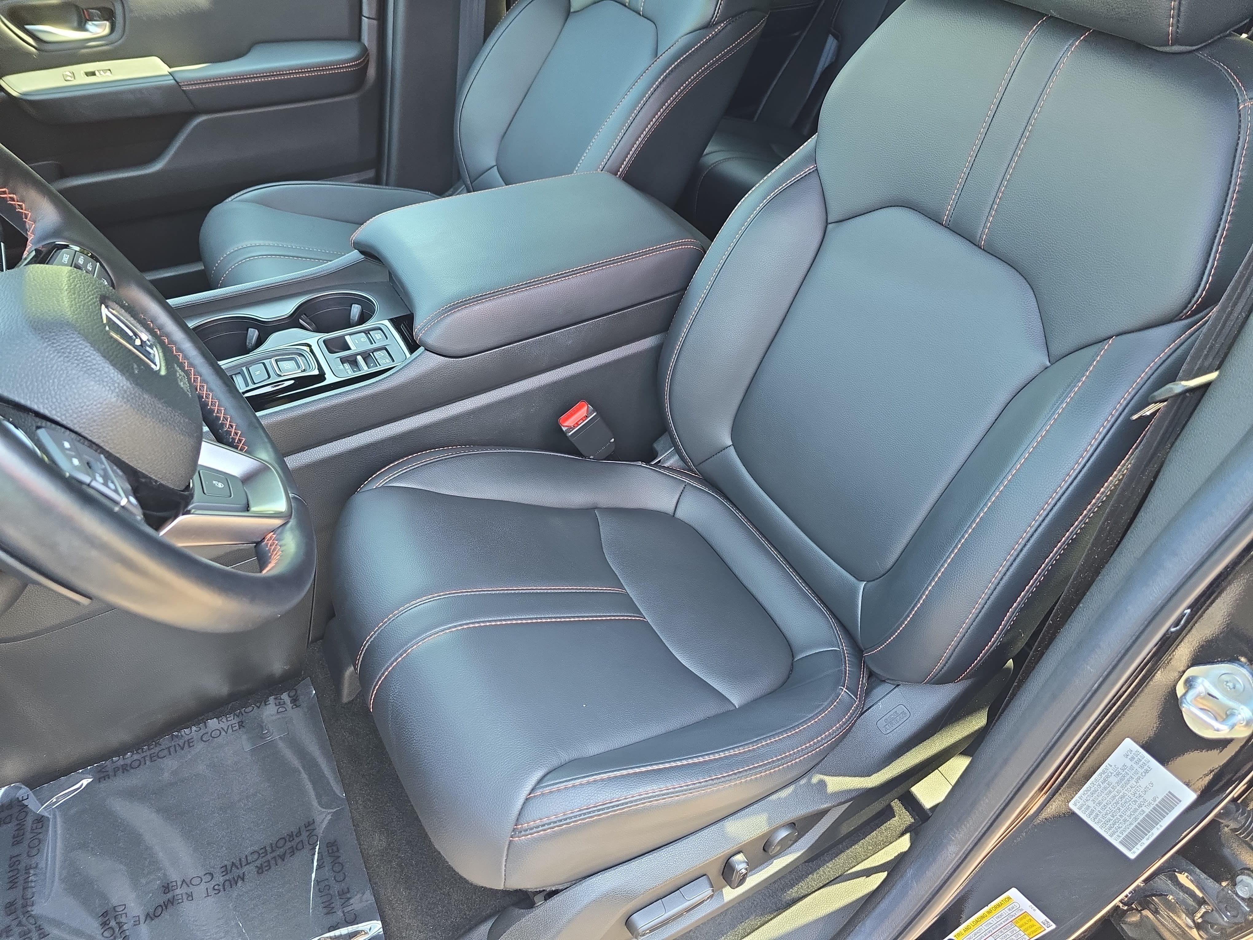 Certified 2025 Honda Pilot TrailSport image 16