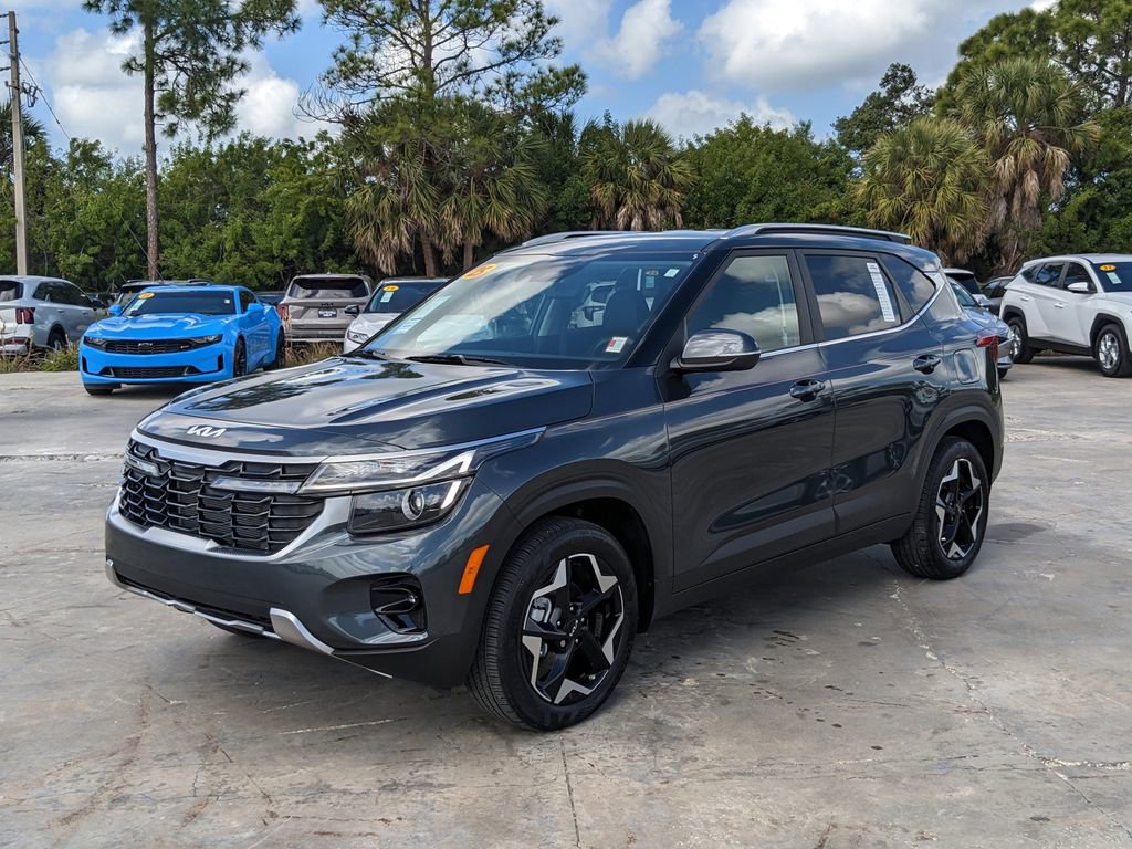 Certified 2025 Kia Seltos EX image 4