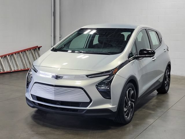 Certified 2023 Chevrolet Bolt LT w/ Infotainment Package FWD image 2