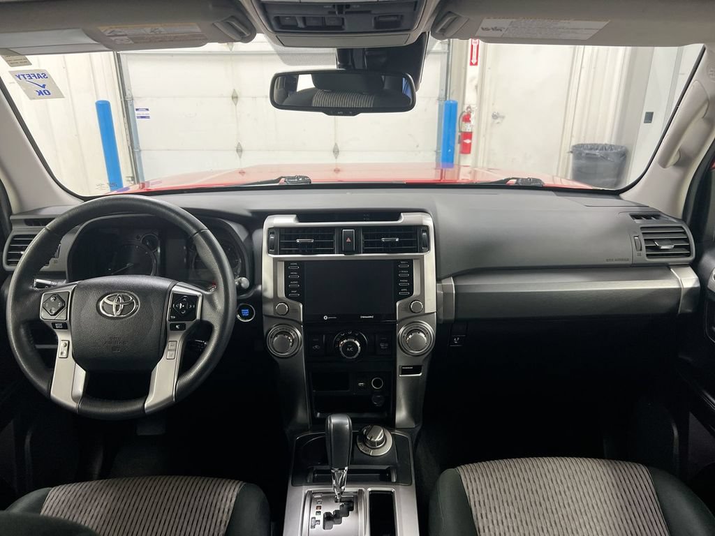 Used 2024 Toyota 4Runner SR5 AWD/4WD image 10