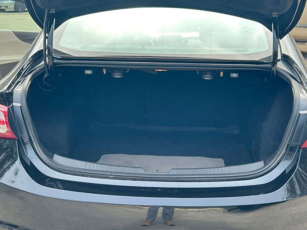 Used 2024 Chevrolet Malibu LT image 15