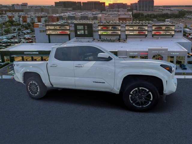 Used 2024 Toyota Tacoma TRD Sport video 1