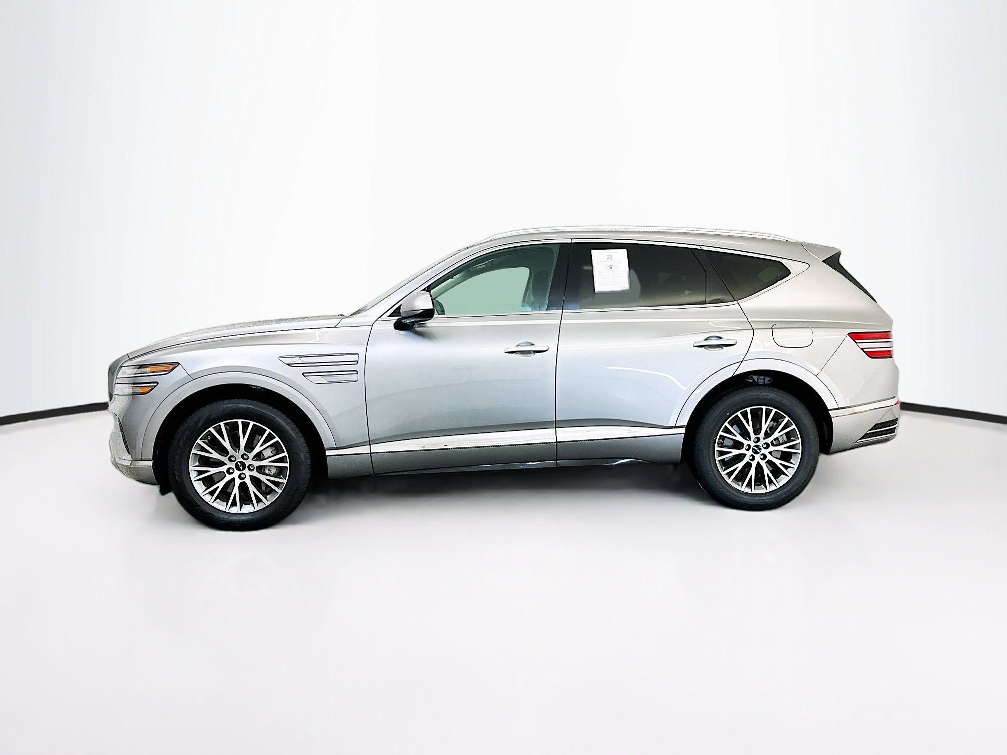 Used 2025 Genesis GV80 2.5T Standard AWD/4WD image 4