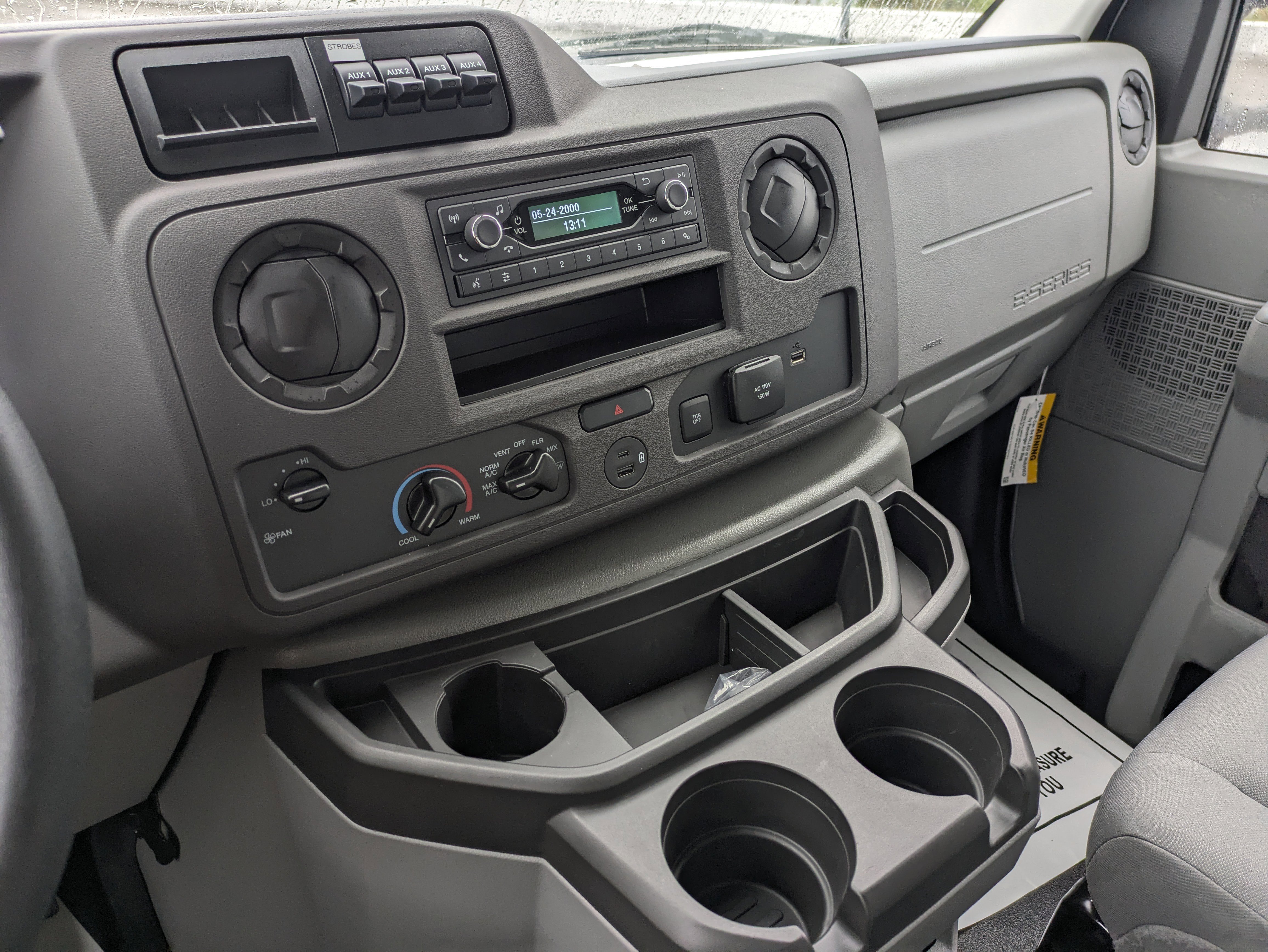 New 2026 Ford E-350 and Econoline 350 Super Duty w/ Power Equipment Group image 25