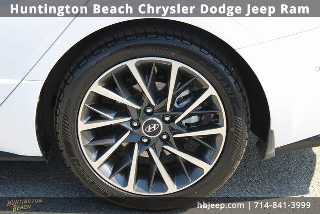 Used 2022 Hyundai Sonata Limited w/ Winter Weather Package image 8