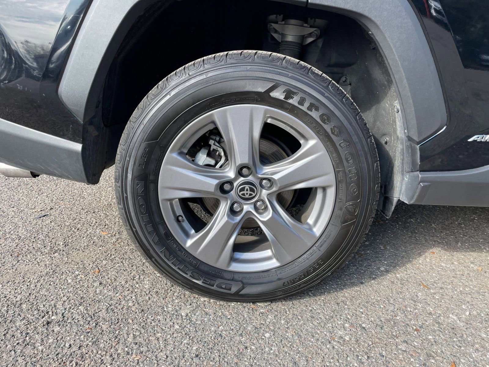 Used 2025 Toyota RAV4 LE image 29