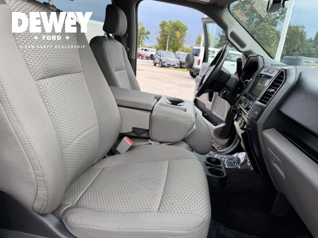 Used 2016 Ford F150 XLT w/ Equipment Group 302A Luxury AWD/4WD image 39