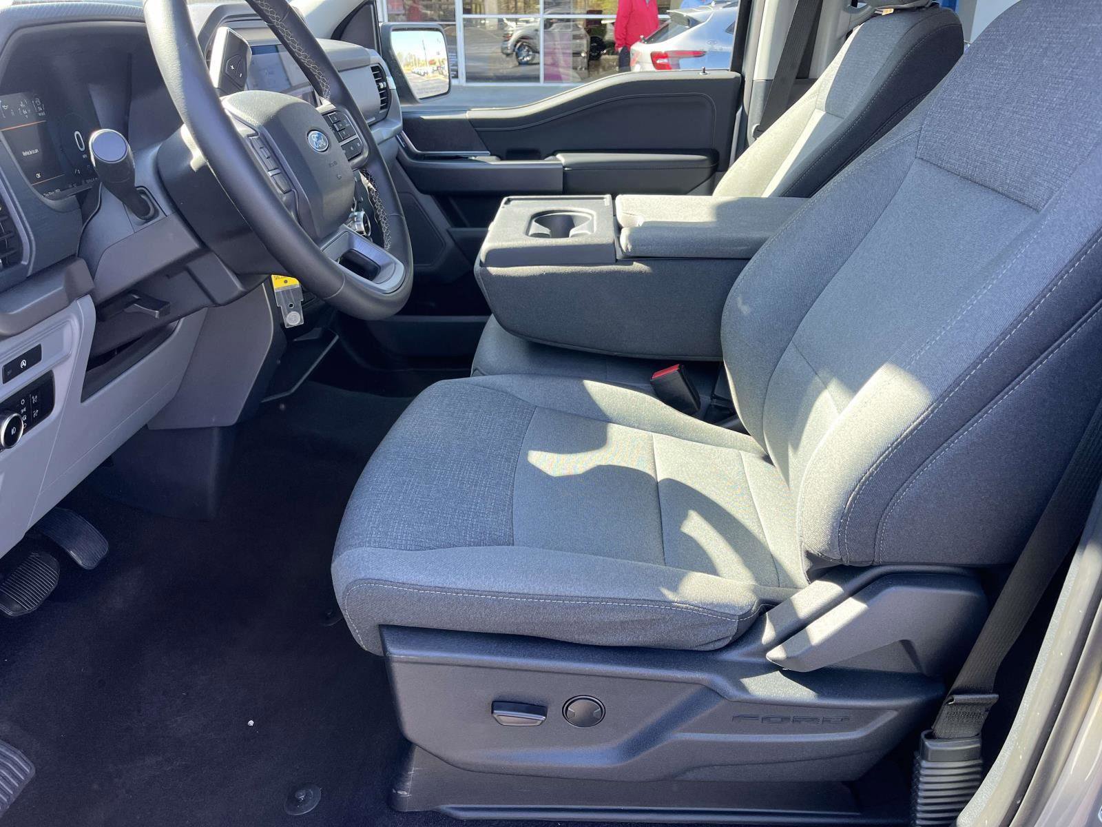 Used 2025 Ford F150 XLT w/ Equipment Group 301A Standard image 10