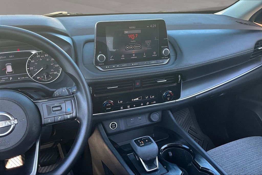 Used 2022 Nissan Rogue SV FWD image 9
