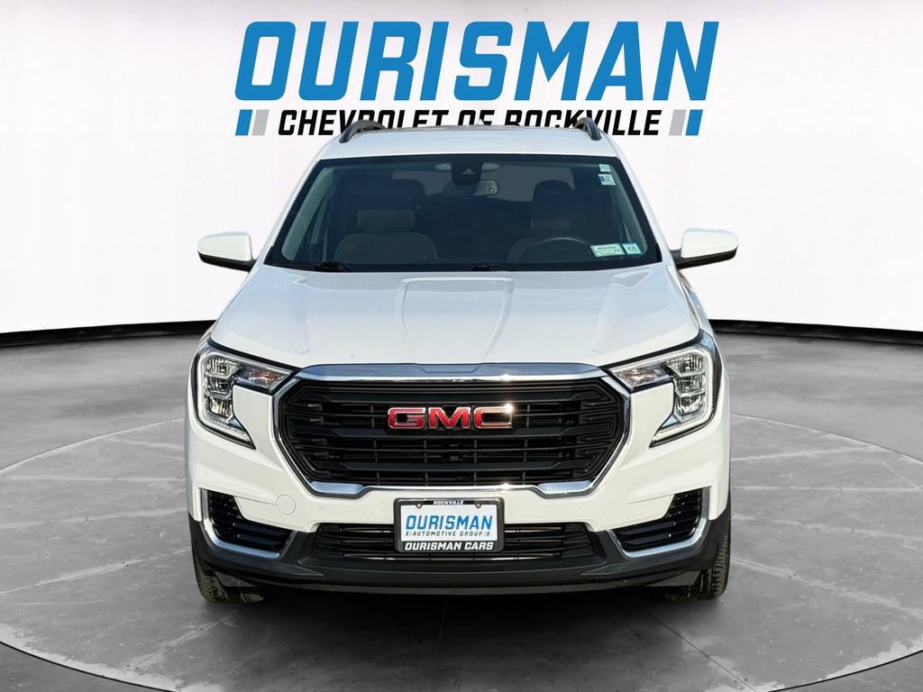 Used 2022 GMC Terrain SLE w/ Driver Convenience Package image 8