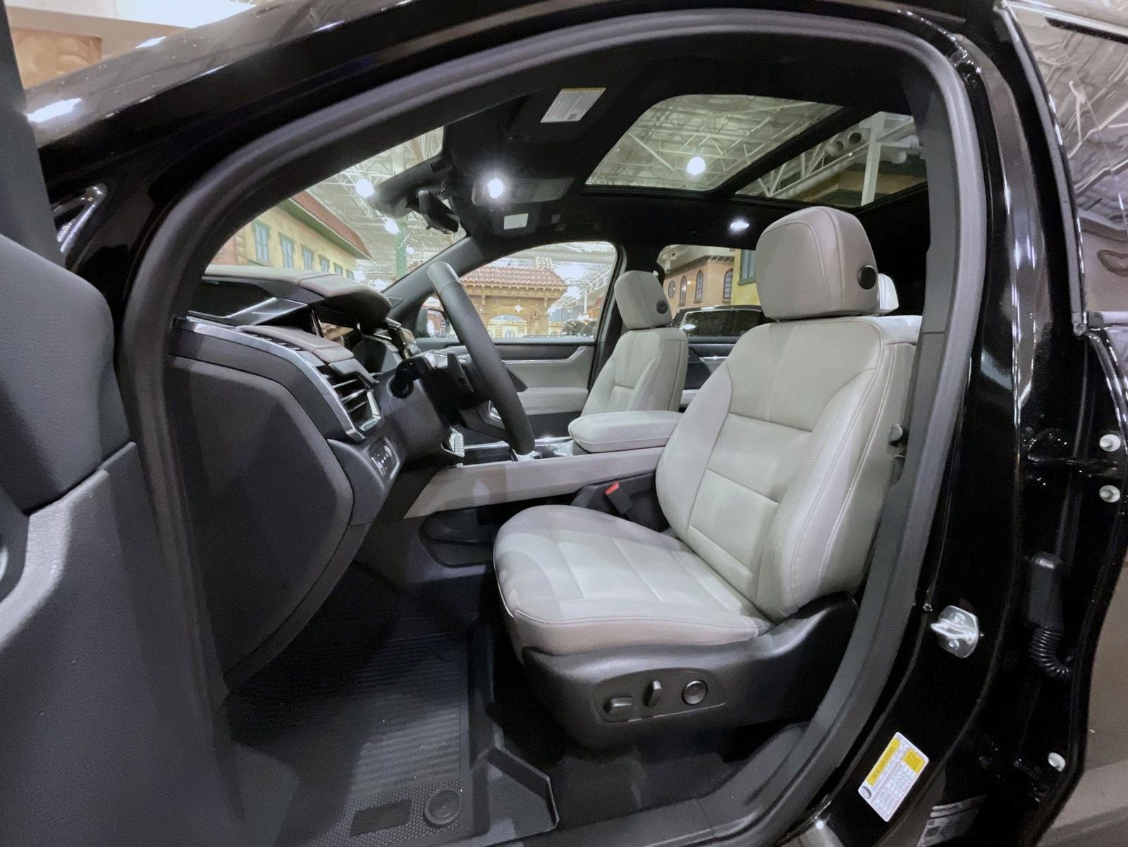 New 2026 GMC Acadia Elevation w/ Elevation Premium Package image 10