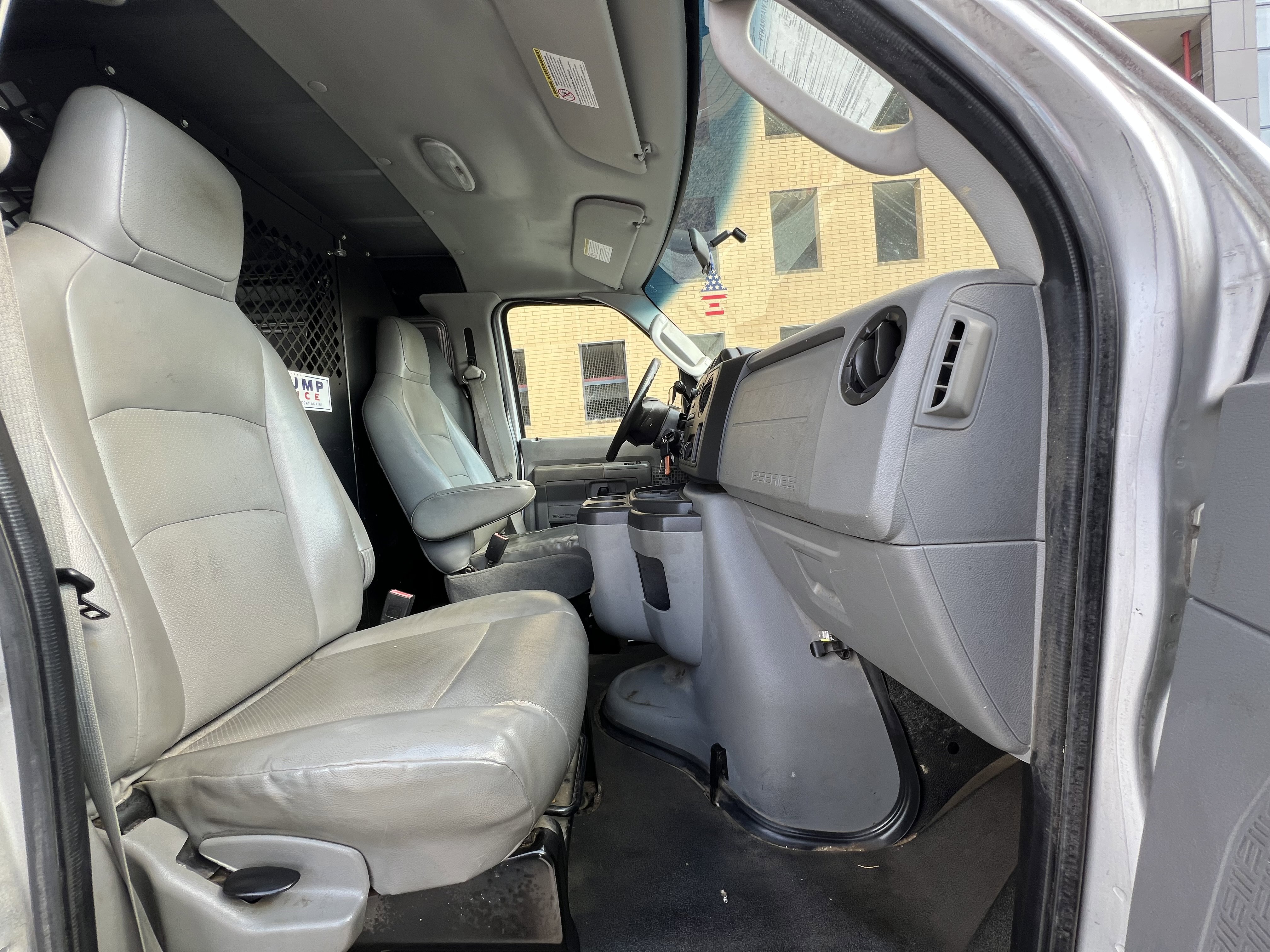 Used 2011 Ford E-250 and Econoline 250 Extended w/ Commercial Cargo Van Pkg image 17