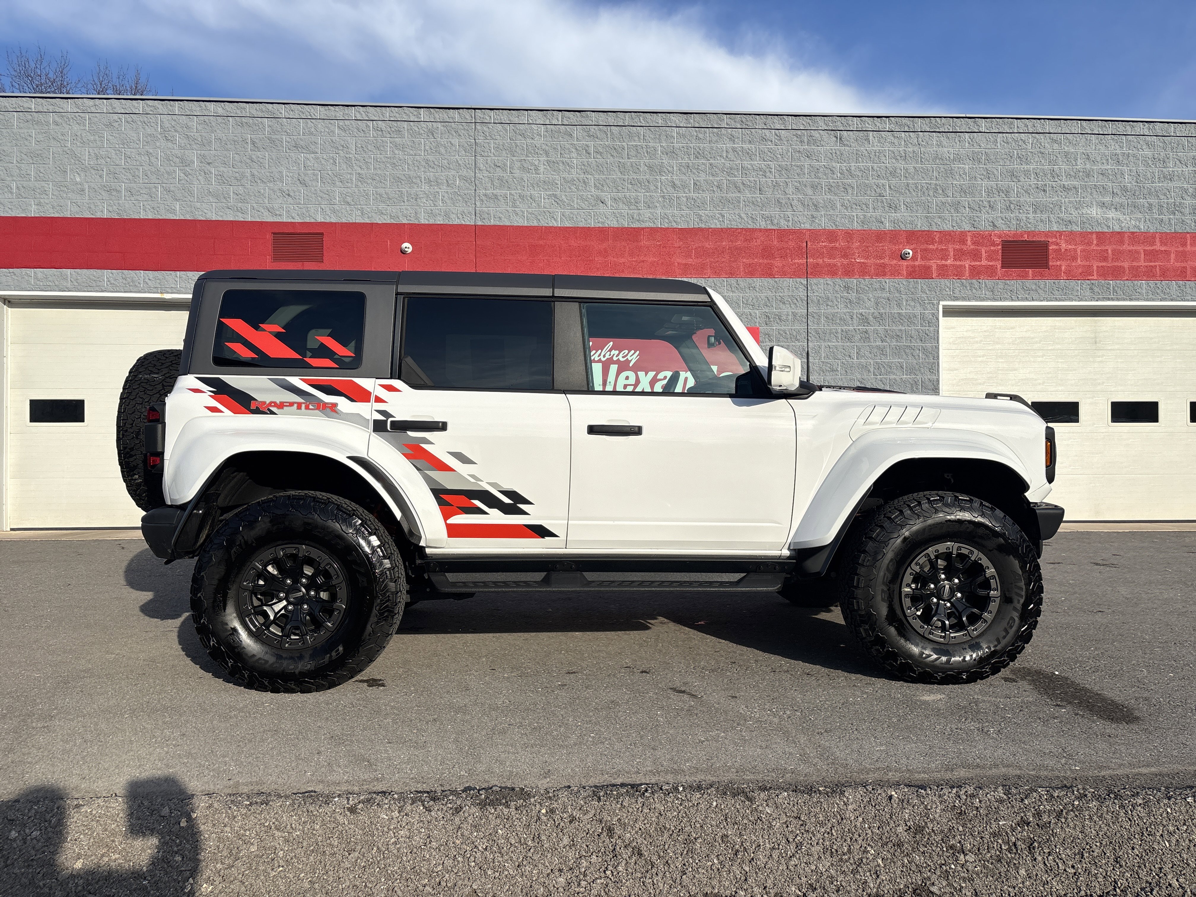 Used 2024 Ford Bronco Raptor AWD/4WD image 2