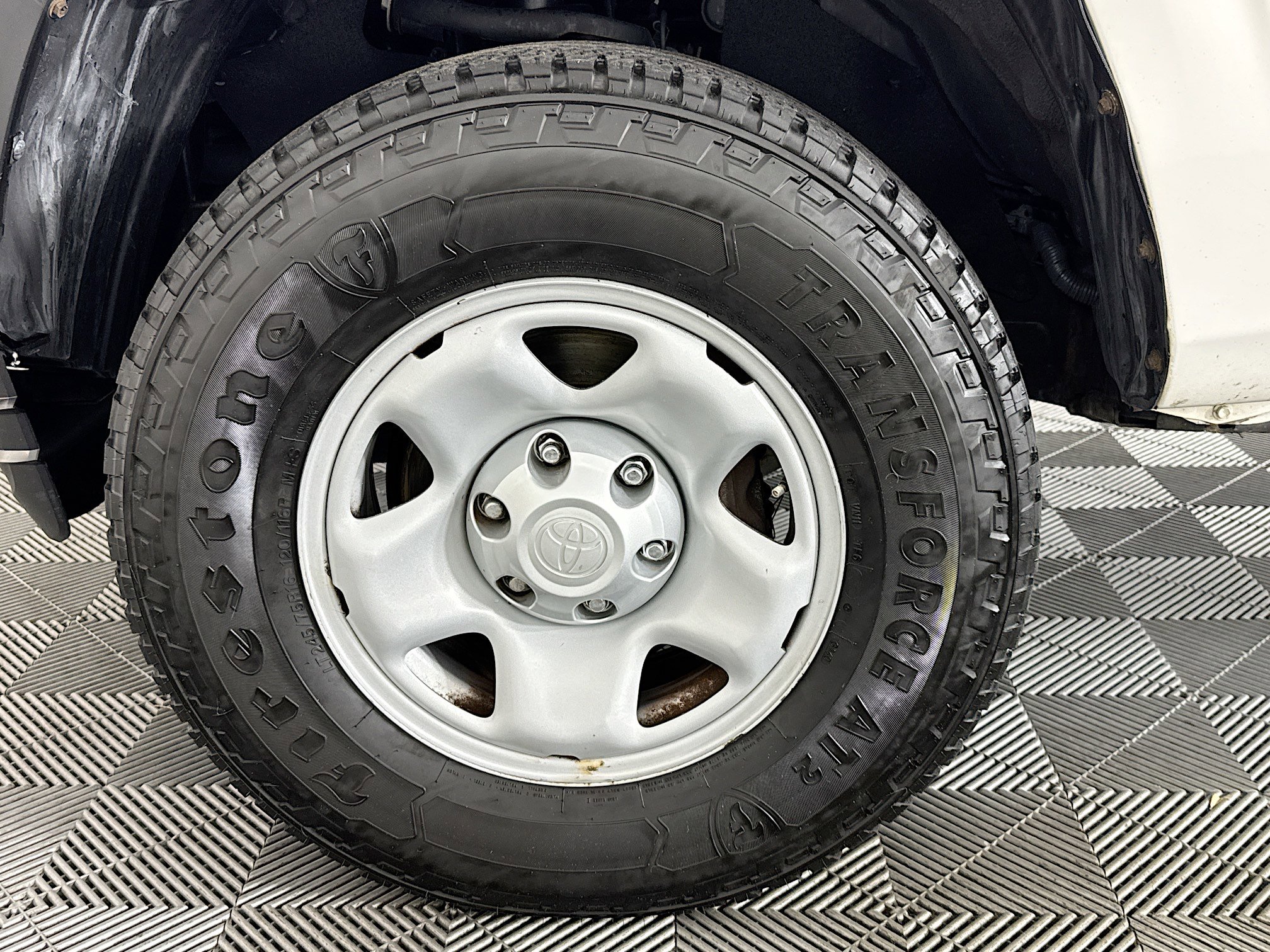 Used 2019 Toyota Tacoma SR image 34